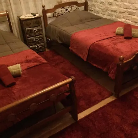 The House Tris Elies