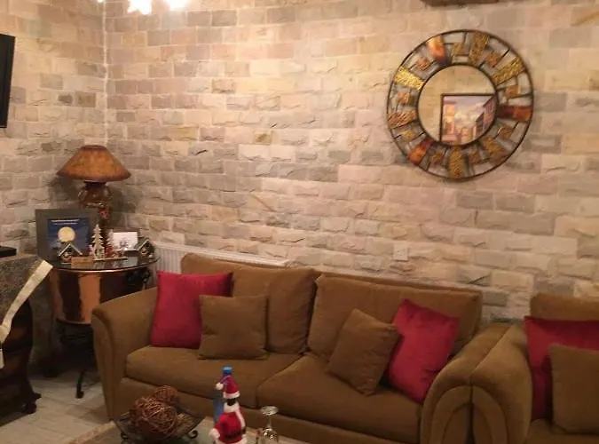 The House בית נופש