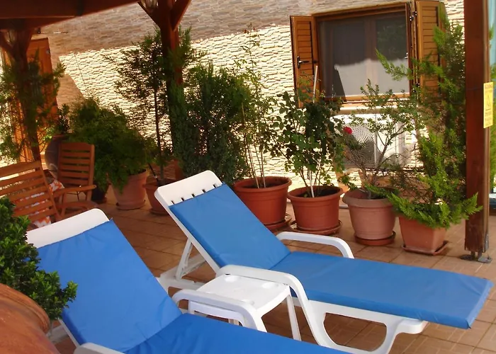 בית נופש The House *